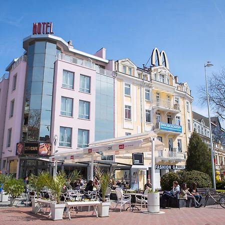 City Mark Hotel Varna Bagian luar foto