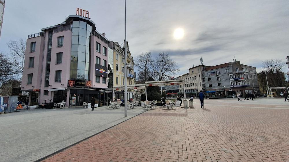 City Mark Hotel Varna Bagian luar foto