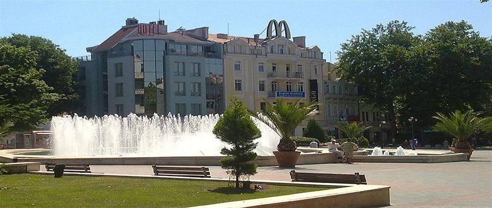 City Mark Hotel Varna Bagian luar foto