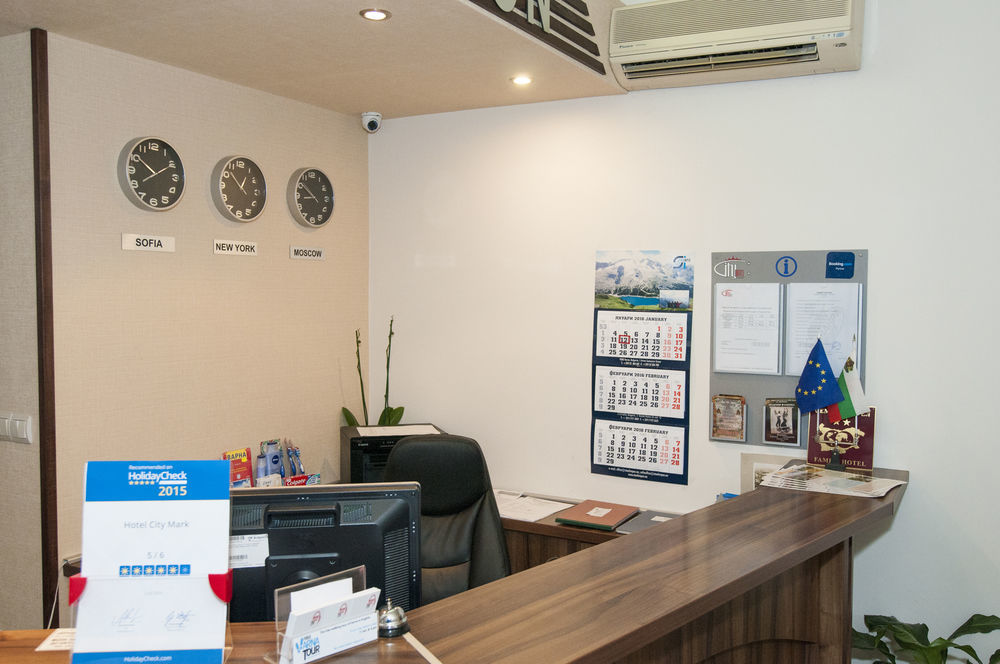 City Mark Hotel Varna Bagian luar foto