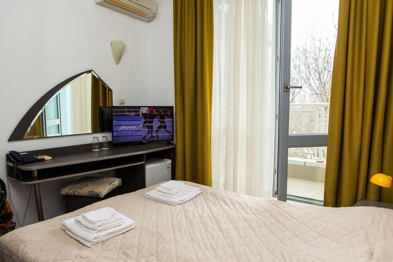 City Mark Hotel Varna Bagian luar foto