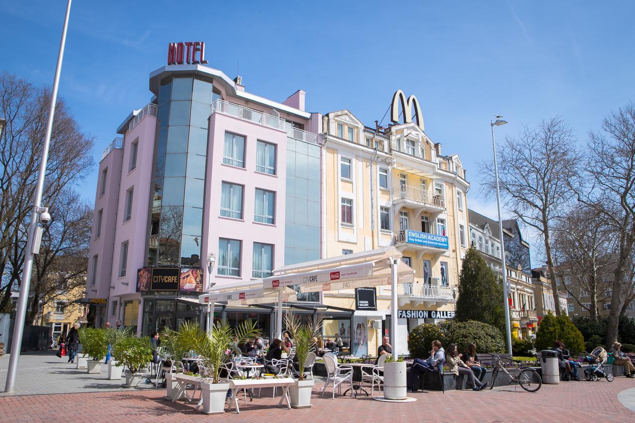 City Mark Hotel Varna Bagian luar foto