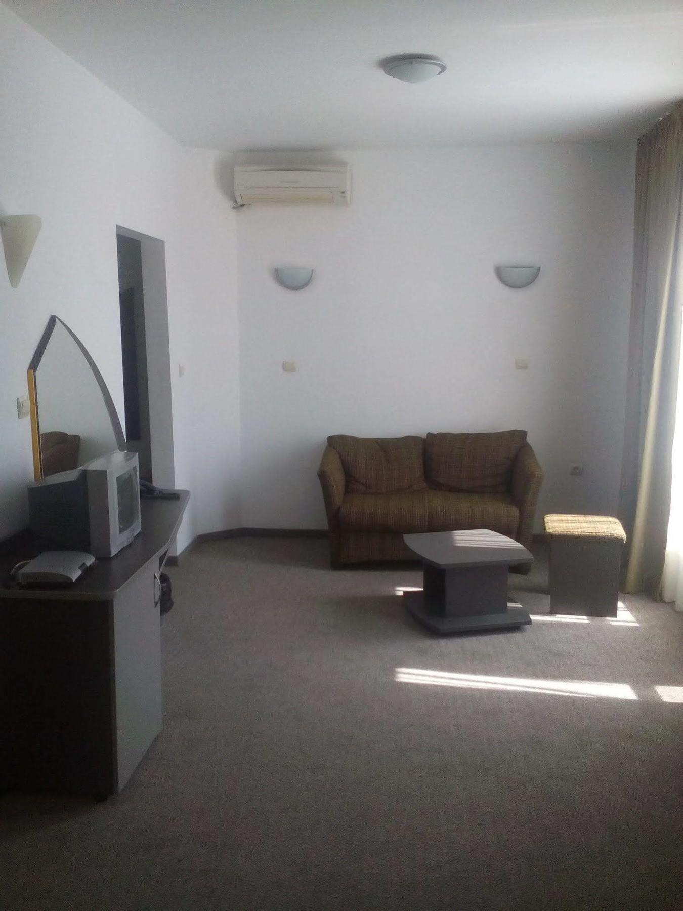 City Mark Hotel Varna Bagian luar foto