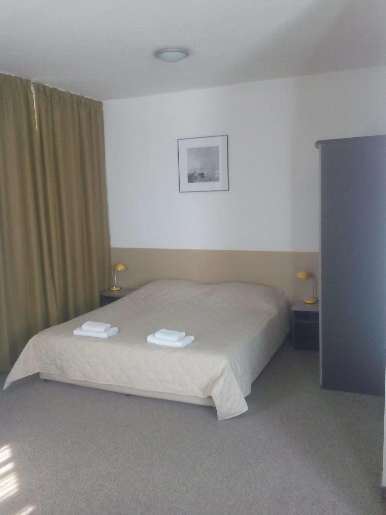 City Mark Hotel Varna Bagian luar foto