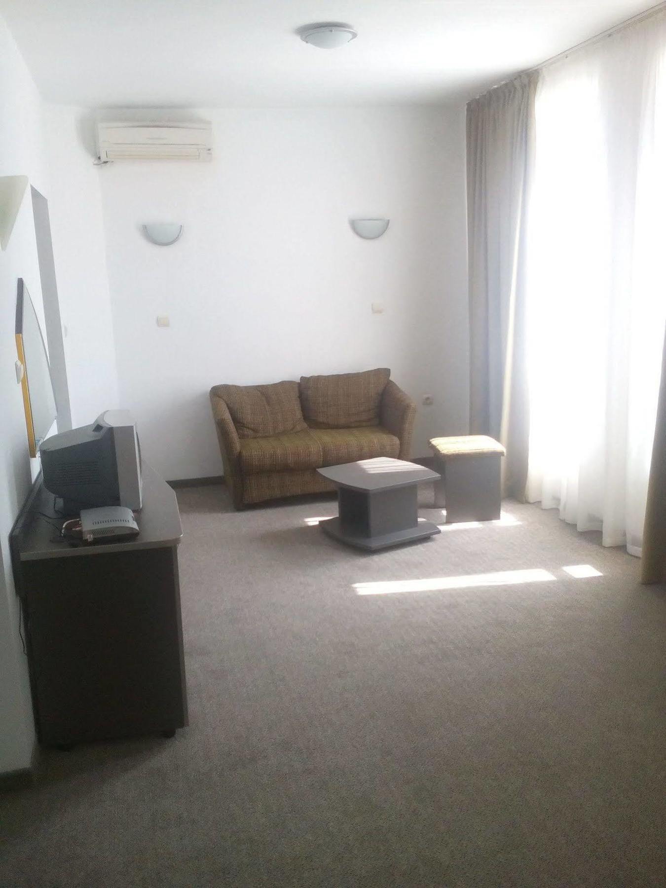 City Mark Hotel Varna Bagian luar foto