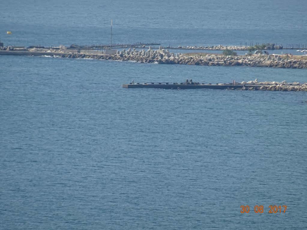 City Mark Hotel Varna Bagian luar foto